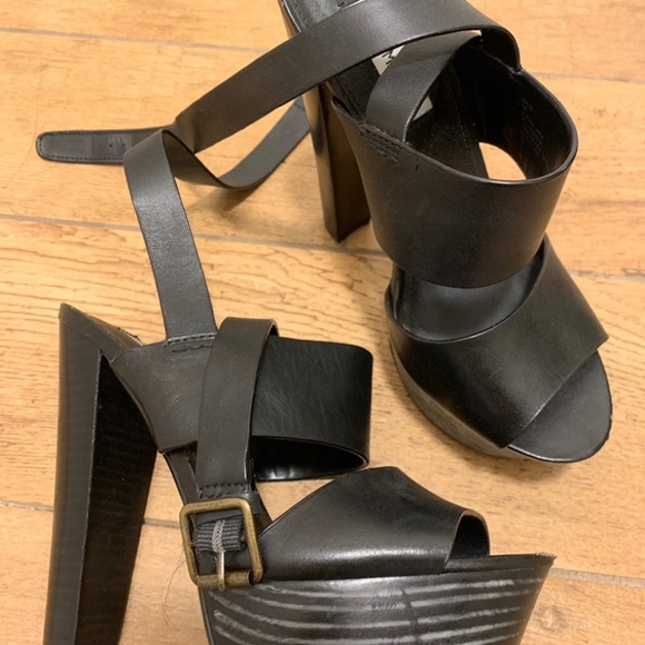 Wrapped heels! - Picture 2 of 3